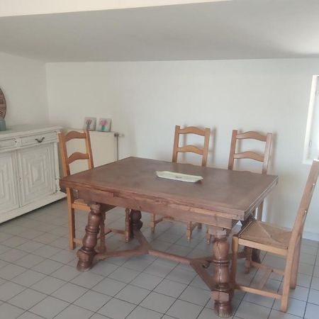 T3 Avec Sa Terrasse Au Coeur Du Village Medieval Sauzet  ภายนอก รูปภาพ