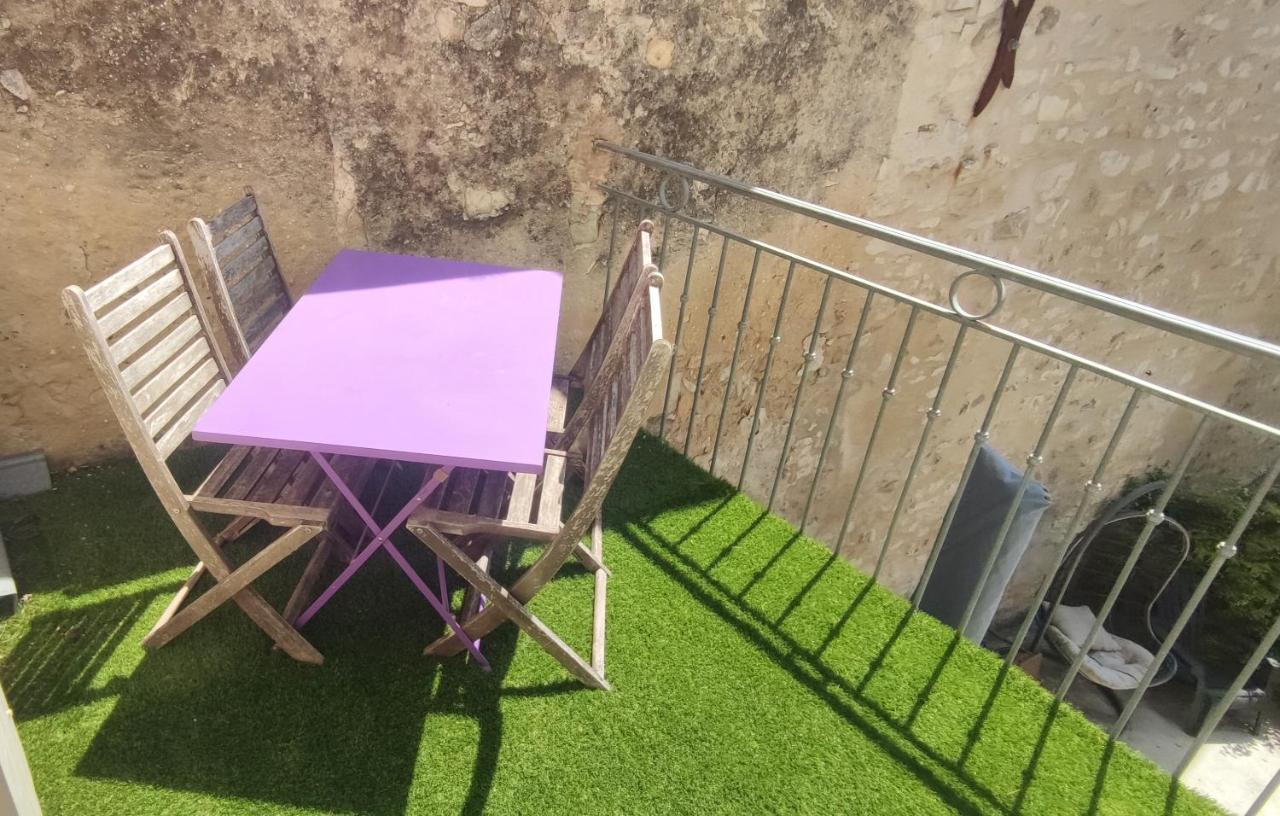 T3 Avec Sa Terrasse Au Coeur Du Village Medieval Sauzet  ภายนอก รูปภาพ